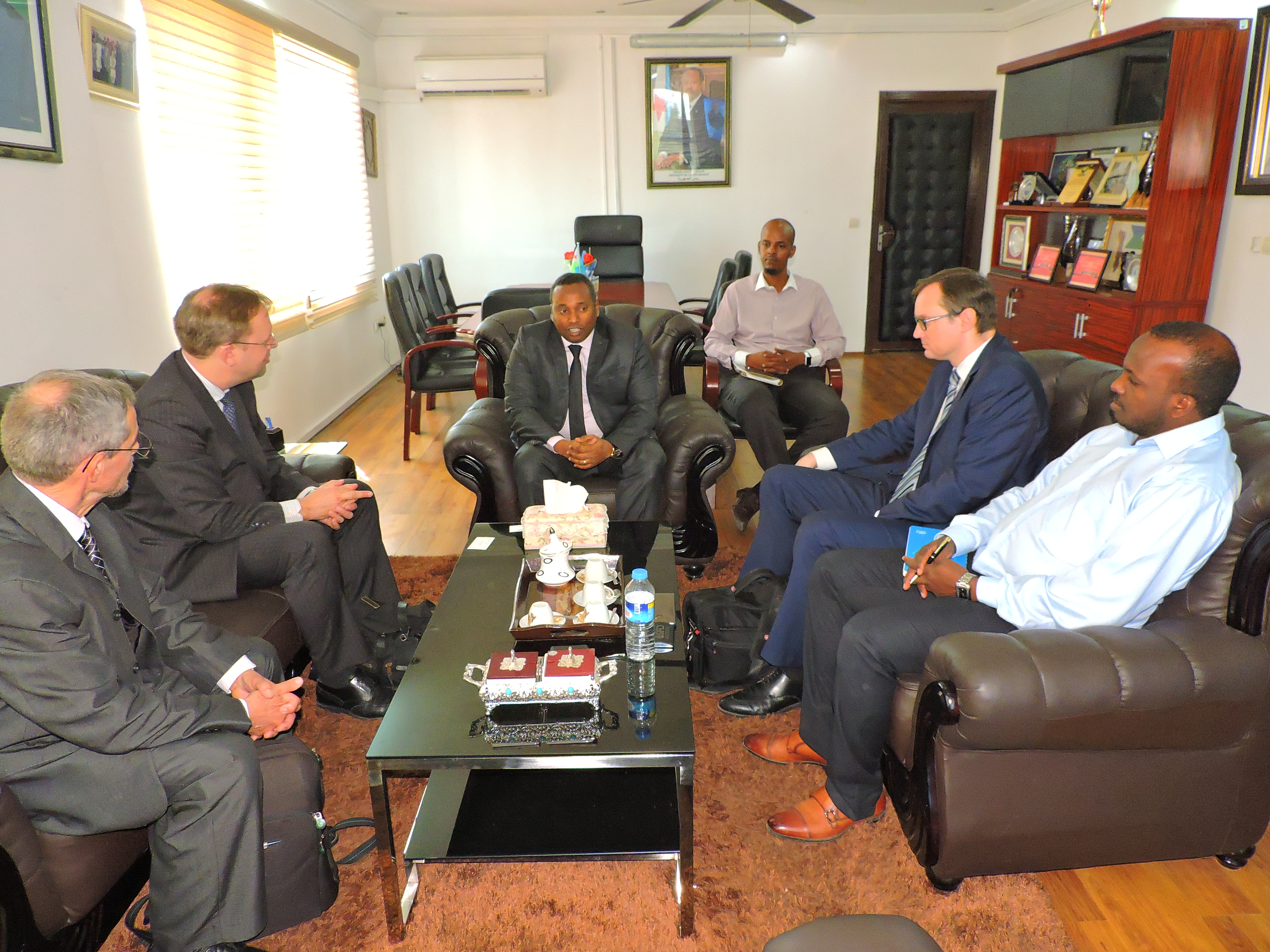 Visite de courtoisie du nouvel ambassadeur turc au MERN