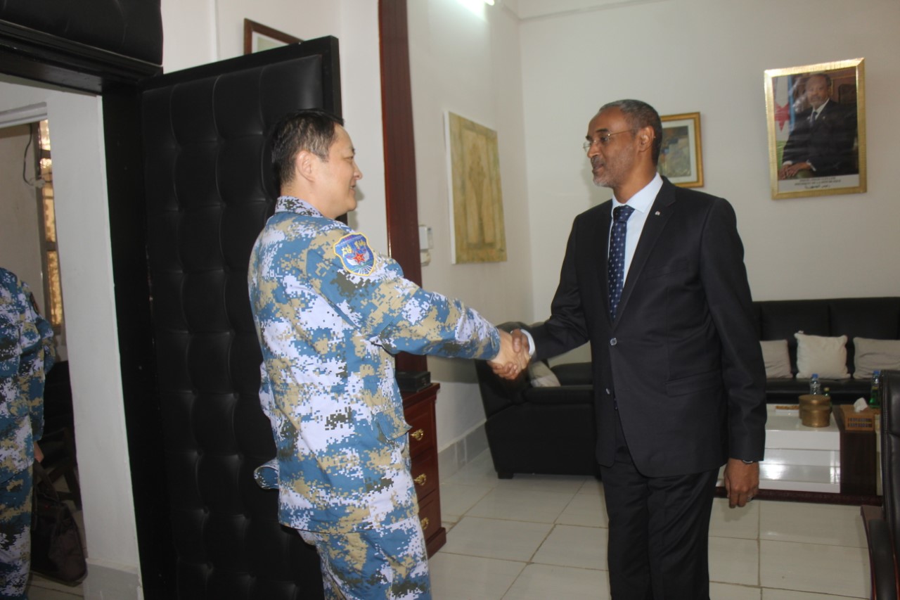 Défense : Le commandant de la base chinoise reçu en audience par M. Ali Hassan Bahdon