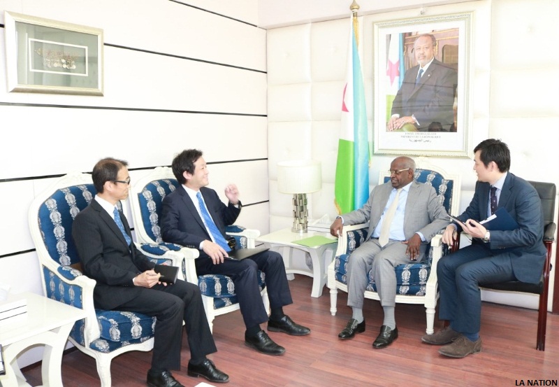 Kentaro Sonoura reçu à la Primature