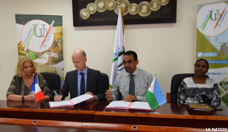 L’UD réceptionne un don d’ouvrages et de matériels scientifiques