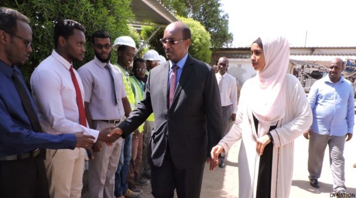 M. Moussa Mohamed Ahmed en immersion au LCBE (2)