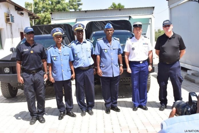 police nationale 1 Don de véhicules aux unités du RAID (1)