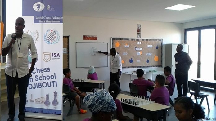 Apprentissage du jeu dÔÇÖ+®checs +á lÔÇÖ+®cole copy