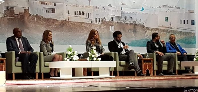 Hassan Mohamed Kamil au forum de la jeunesse de la r+®gion arabe +á Assilah (2)