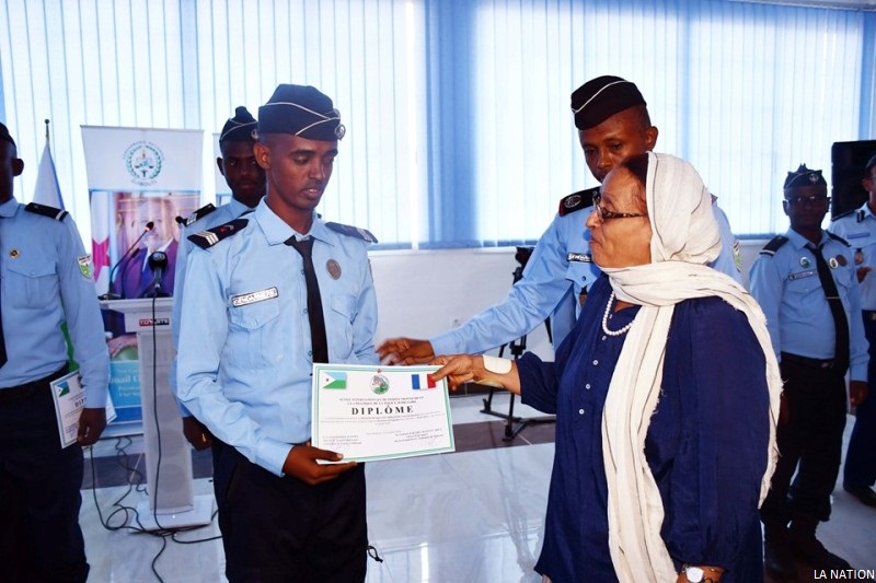 Diplômes et insignes à 9 directeurs d’enquêtes issus de la Gendarmerie Nationale