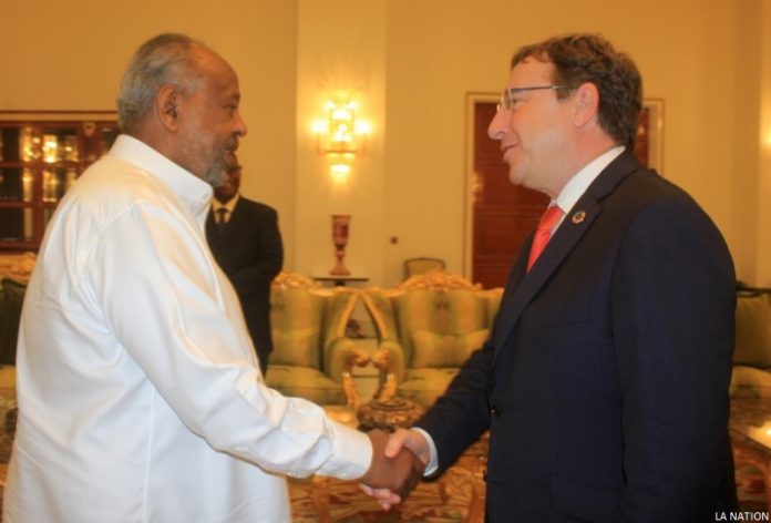 Le Président Guelleh et l’administrateur du PNUD