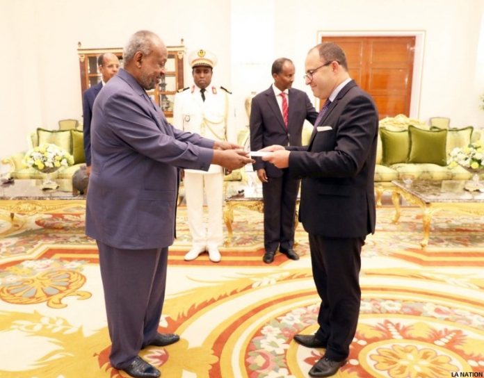 Le Président Guelleh reçoit les lettres de créanceS du nouvel ambassadeur de France