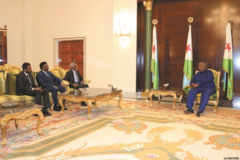 Djibouti : Le chef de l’Etat s’entretient avec les présidents du Parlement et du Senat somaliens