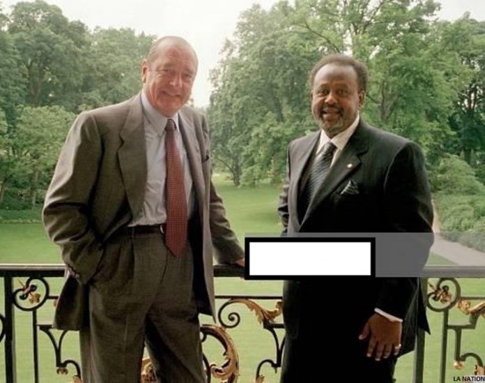 Le Président de la République salue la mémoire du défunt Jacques Chirac