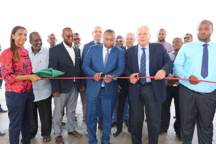 RUBIS ENERGIE inaugure une nouvelle station au PK 12 (3)