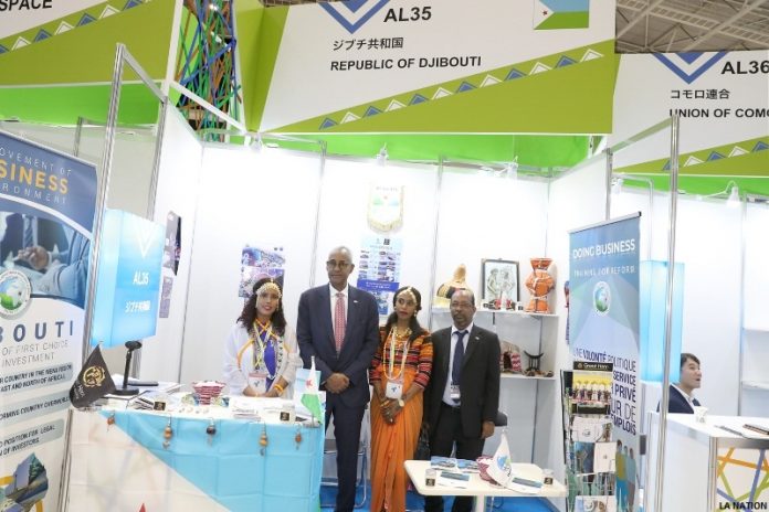 TICAD 7 le chef de l’Etat visite les stands d’exposition (1)