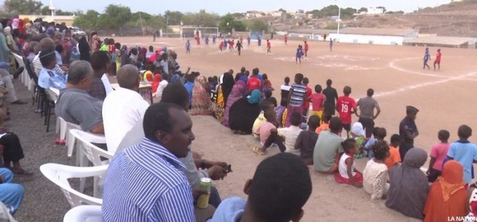 Tournoi de football d'été Arta B bat RAR 1 en finale