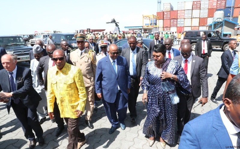 Le chef de l’Etat djiboutien achève son séjour de travail en Guinée par une visite guidée au terminal à conteneurs de Conakry