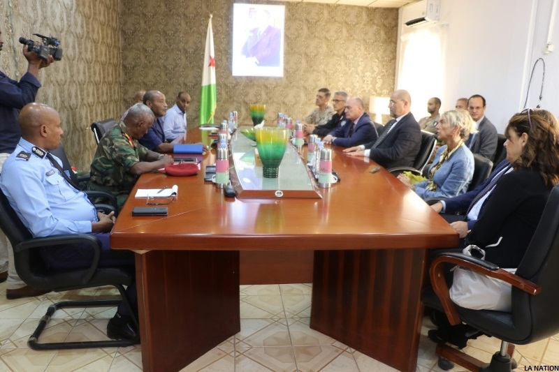 Le ministre de la défense s’entretient avec une délégation italienne