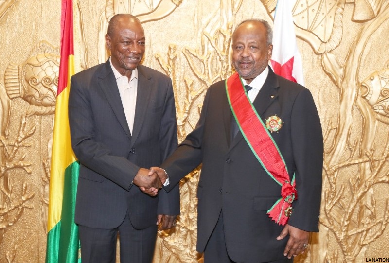 Le président Ismaïl Omar Guelleh décoré de la plus haute distinction honorifique de la république de Guinée
