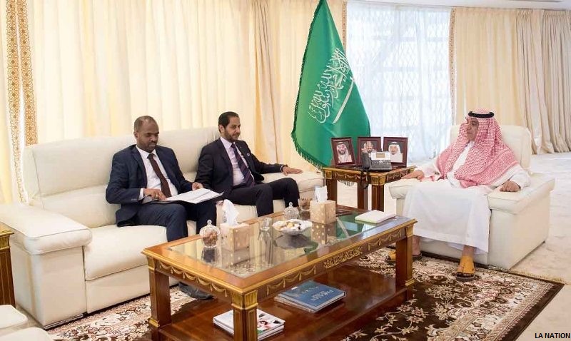 Rencontre entre l’ambassadeur Dya-eddine Bamakhrama et le ministre Turki bin Abdallah Al-Shabana : La coopération médiatique au cœur des discussions
