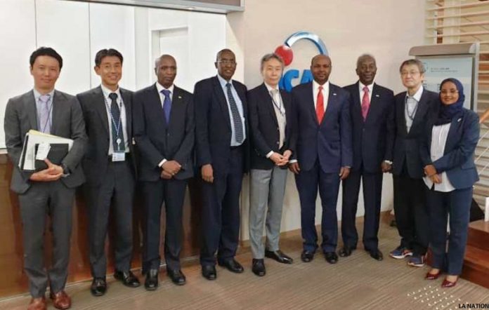 Le commandant des garde-côtes Djiboutiens reçu au Japon par le directeur général du département Afrique de la JICA
