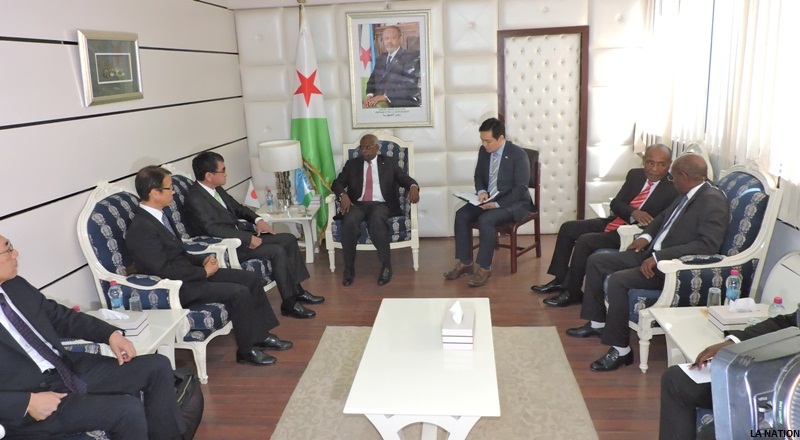 LE PREMIER MINISTRE REÇOIT LE MINISTRE DE LA DÉFENSE DU JAPON