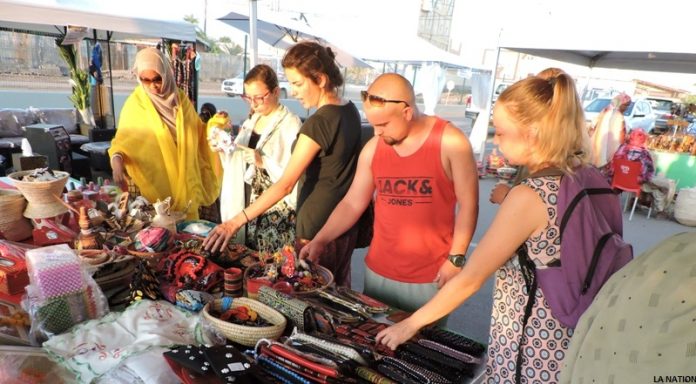 Marché de l’artisanat au Casino de Haramous (1)