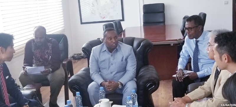 Entrevue entre le ministre Yonis Ali Guedi et une forte délégation de la JICA