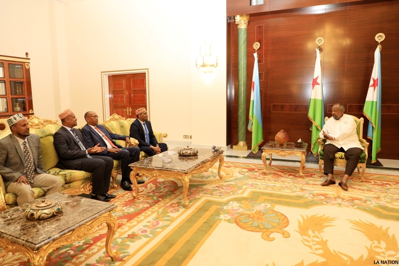 LE PRÉSIDENT DE LA RÉPUBLIQUE REÇOIT UNE DÉLÉGATION DE HAUT NIVEAU DE LA RÉGION DE HARAR