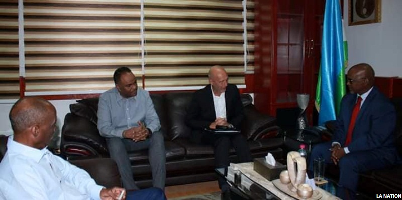 Le ministre du travail reçoit le directeur général adjoint de la CNAM de la France