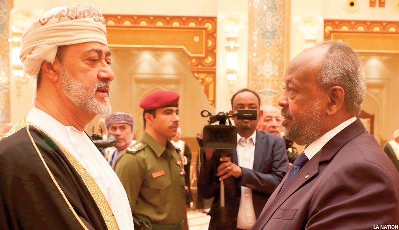 Le président de la République présente ses condoléances au nouveau sultan d’Oman