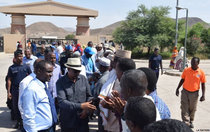 Le ministre Mohamed Warsama Dirieh prend le pouls des services de santé à Ali Sabieh