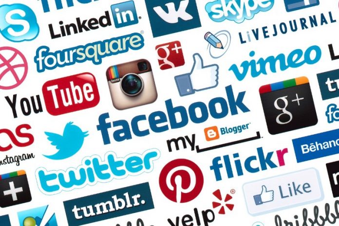 Le-média-social-une-révolution-à-multiples-facettes