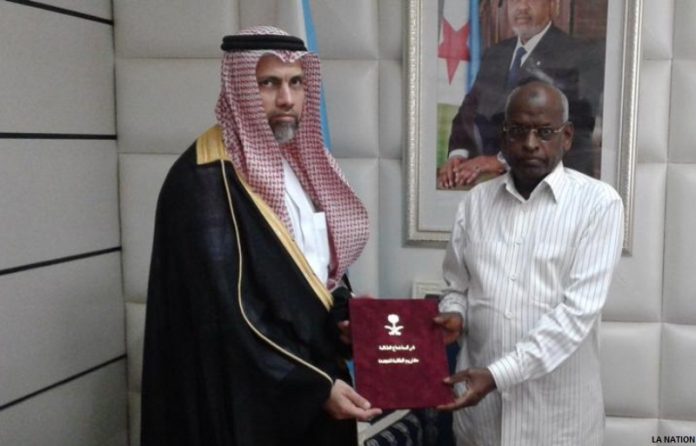 Primature Le Premier Ministre reçoit un émissaire saoudien