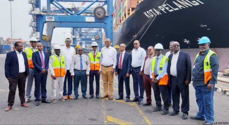 Tagesse Chafo visite les infrastructures portuaires de Djibouti