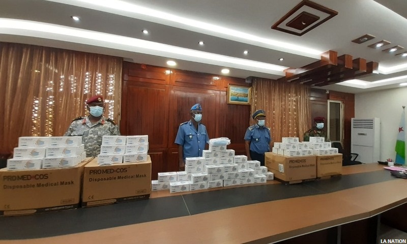 Cérémonie de réception de masques à la direction générale de la police nationale