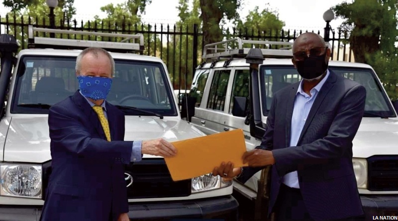 Don américain de 2 véhicules au MENFOP