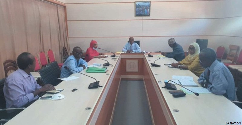 LA COMMISSION PARLEMENTAIRE D'ACCOMPAGNEMENT ET DE SUIVI DE LA LUTTE CONTRE LE COVID-19 DÉBUTE SES TRAVAUX