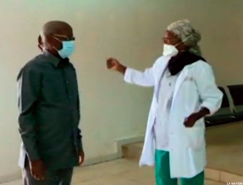 Lancement de la campagne de dépistage de masse : Le Premier ministre se rend sur le terrain