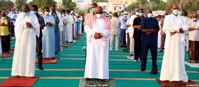 Le président de la République reçoit les messages de vœux de ses homologues arabes et musulmans