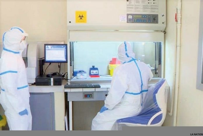 Zoom sur le laboratoire Covid-19 (2)