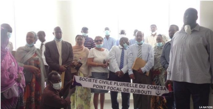 Concertation entre parlementaires et membres de la société civile