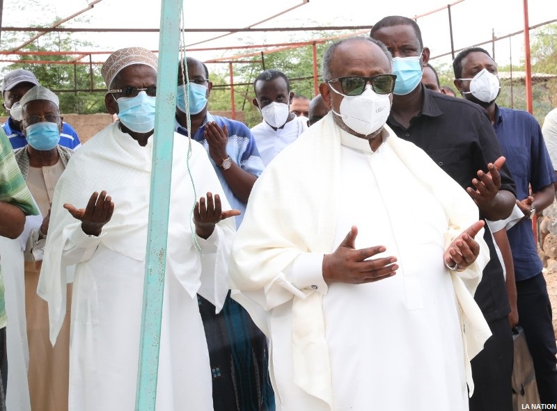 Le chef l’Etat participe à la cérémonie d’inhumation du regretté Moussa Ahmed Idriss