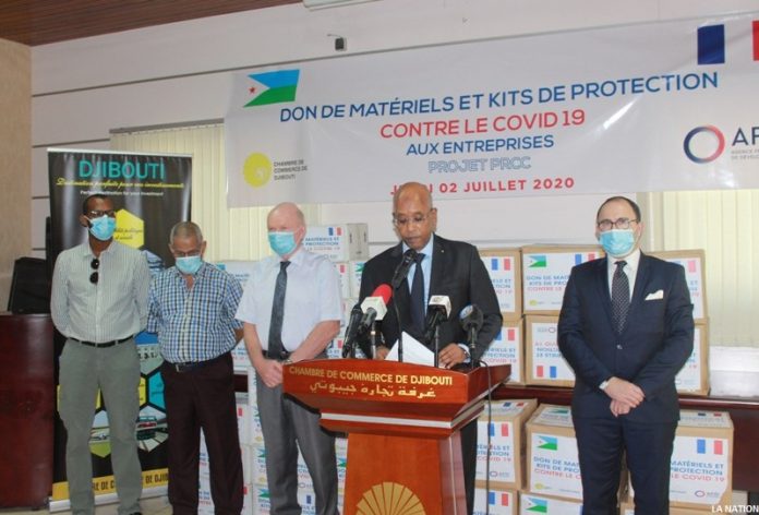 CCD Remise de masques et gels désinfectants destinées aux entreprises privés (1)