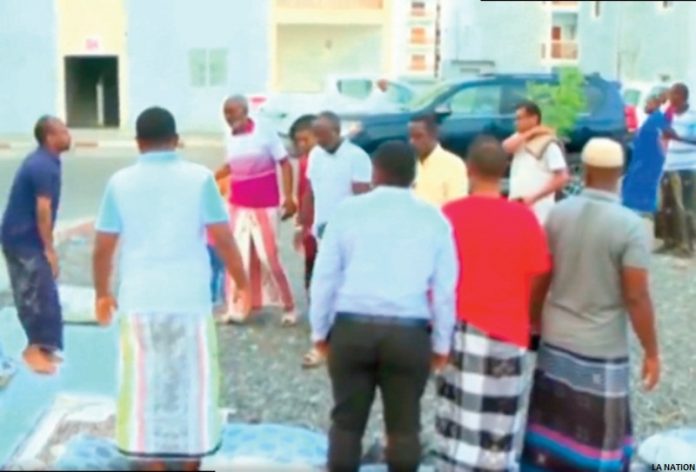 Réunion de concertation avec les résidents de la cité Oumou Salama (2)