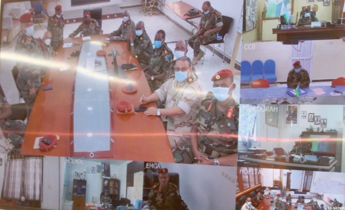 Réunion de mise au point par visioconférence avec l’ensemble des responsables militaires (2)