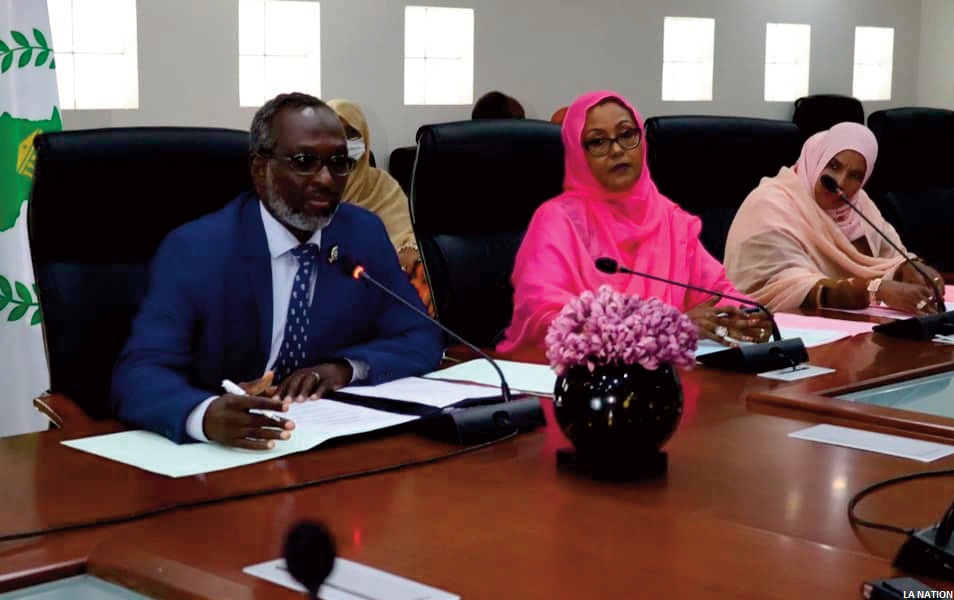 Assemblée nationale : Conférence des présidents, en vue de transmettre les projets de texte en instance