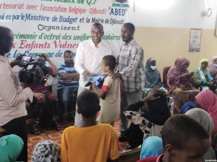 Association Djibouti Belgique Humanitaire Des uniformes scolaires neufs pour la commune de Boulaos
