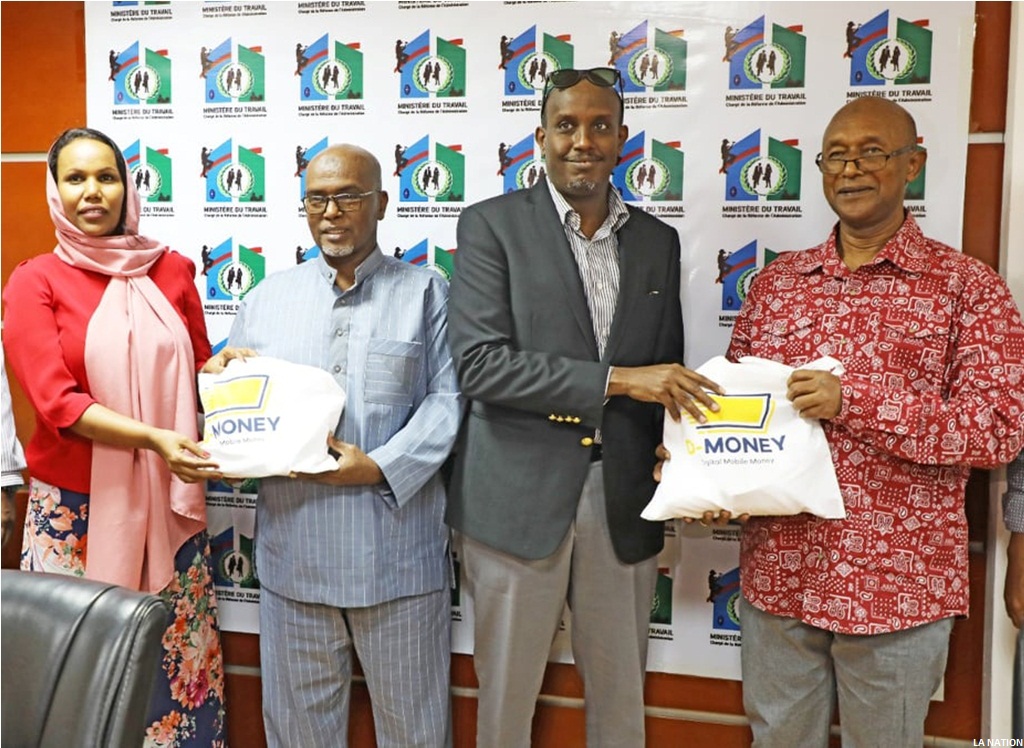 D-Money/ MCPT : Le Ministre de la Communication lance officiellement le nouveau système service Digital Mobile Money appelé D-Money