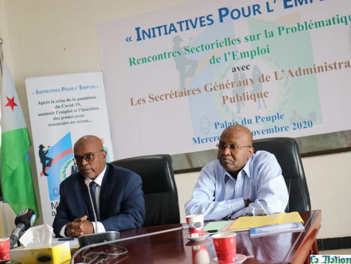 Le Secrétaire Général de la Primature et président de la plate-forme des secrétaires généraux préside une réunion portant sur le projet « Initiatives pour l’emploi » (1)