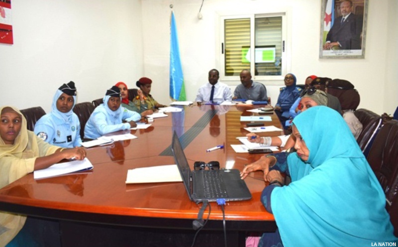 MFF : Zoom sur le statut de la femme en uniforme