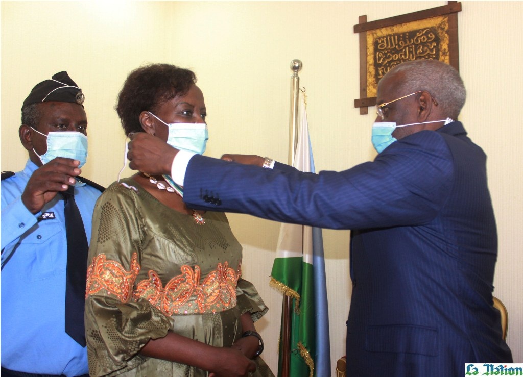 Madame Louise Mushikiwab en visite de courtoisie auprès du Premier ministre