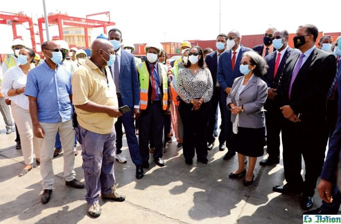 Mme Sahle-Work Zewde en immersion dans les infrastructures portuaires de notre pays (1)