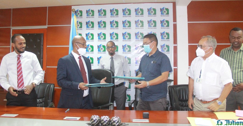 Projet « Initiatives pour l’emploi : Cérémonie de signature des protocoles d’accord avec les parties prenantes